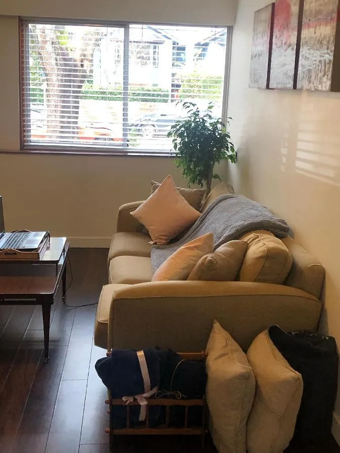 Quiet-Comfy 3 Bedroom Home On A Tree Lined Street In Kits Vancouver Ferienhaus